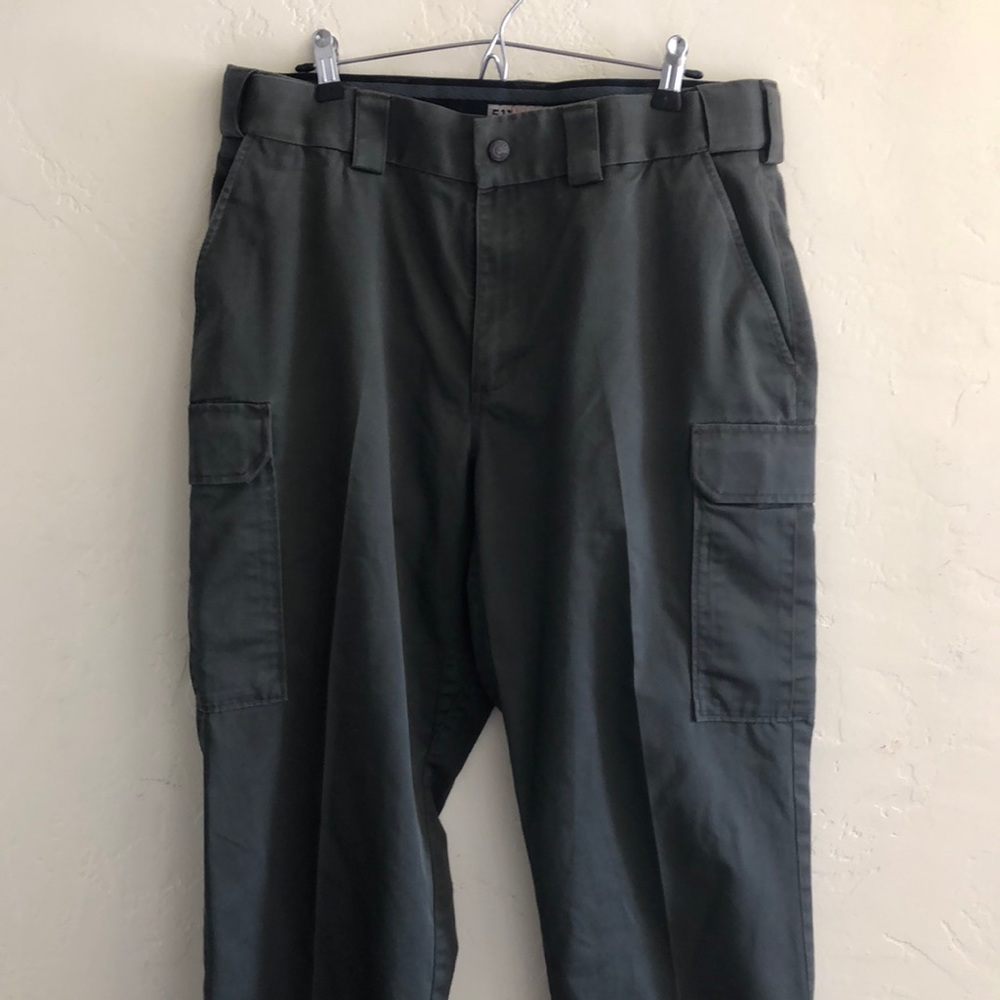 Mens 5.11 Tactical size 36 Green uniform pants